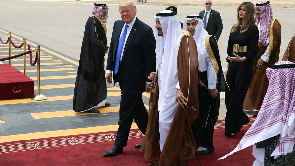 http://www.behindthenews.co.za/wp-content/uploads/2018/04/Trump-visits-Riyadh.jpg